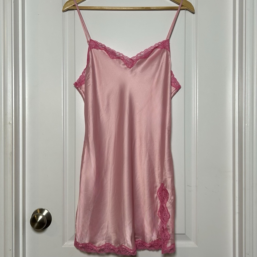 Victoria's Secret Vintage Y2K 2000s Pink Lace Trim Side Slip V-Neck Slip Dress